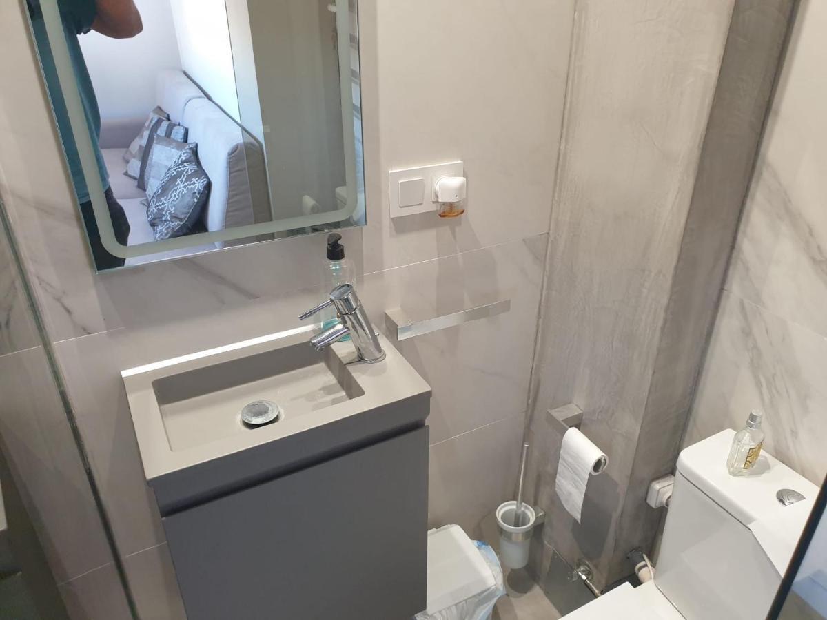 Atico Con Terraza Y Jacuzzi En El Centro Apartment Valencia Luaran gambar