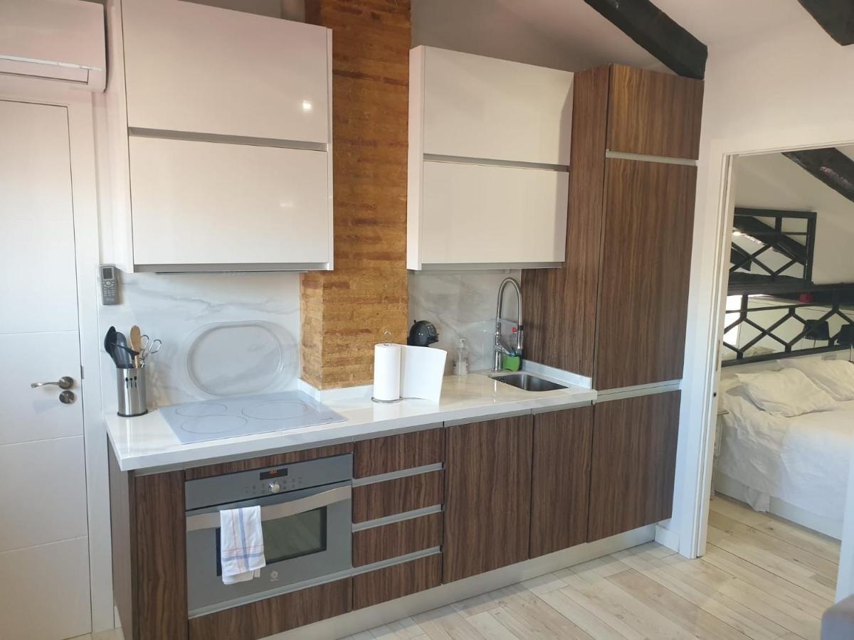 Atico Con Terraza Y Jacuzzi En El Centro Apartment Valencia Luaran gambar